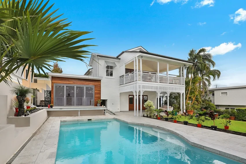 Как путешествовать дешево: 5 рабочих способов сэкономить на отпуске