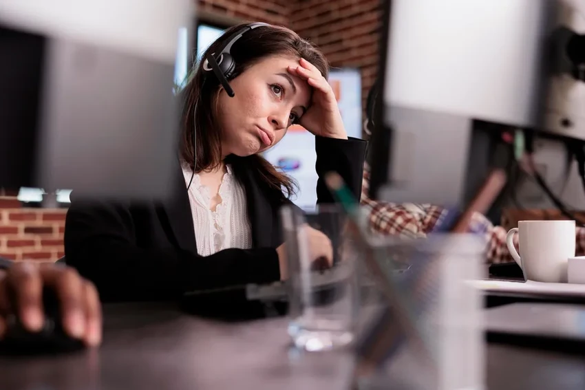 Японский ИИ-фильтр для колл-центров: как превратить крик в спокойную речь