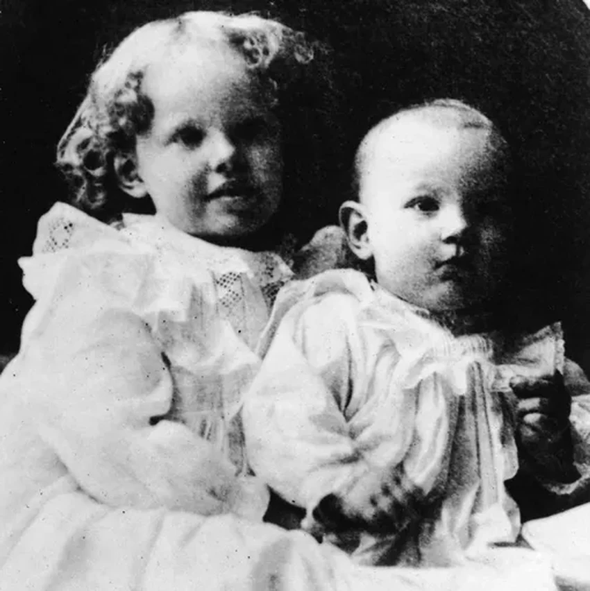 Амелия Эрхарт: как первая женщина-пилот покорила мир и исчезла