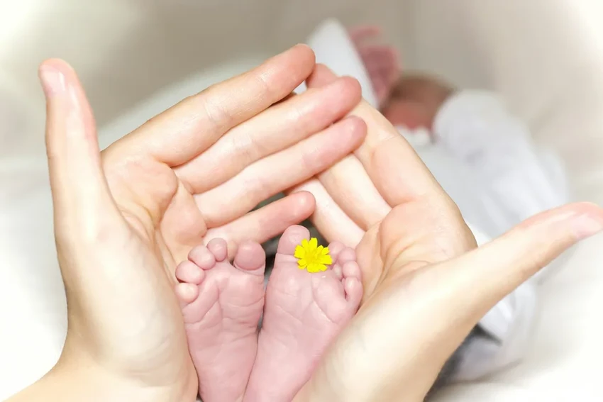 Водные роды: безопасны ли они для ребенка и матери по данным ученых