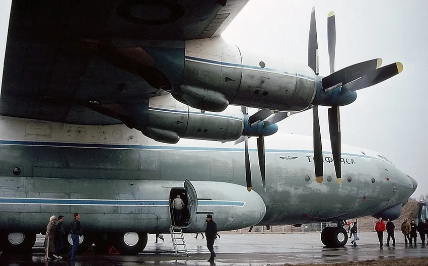 Самый большой турбовинтовой самолет Ан-22 «Антей» завершает службу