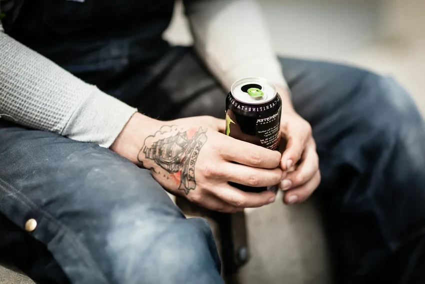 Опасный ингредиент в энергетиках может повышать риск рака кишечника