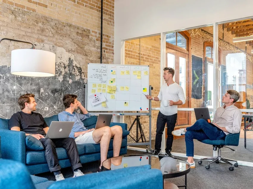 Центральный университет запускает стипендии от Авито для будущих айти-звёзд