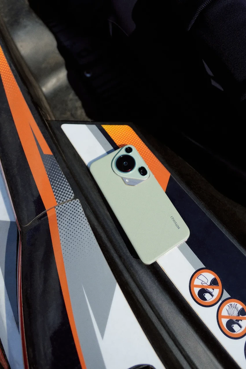 Личный опыт: как новый смартфон снимает гоночные болиды и макросъёмку