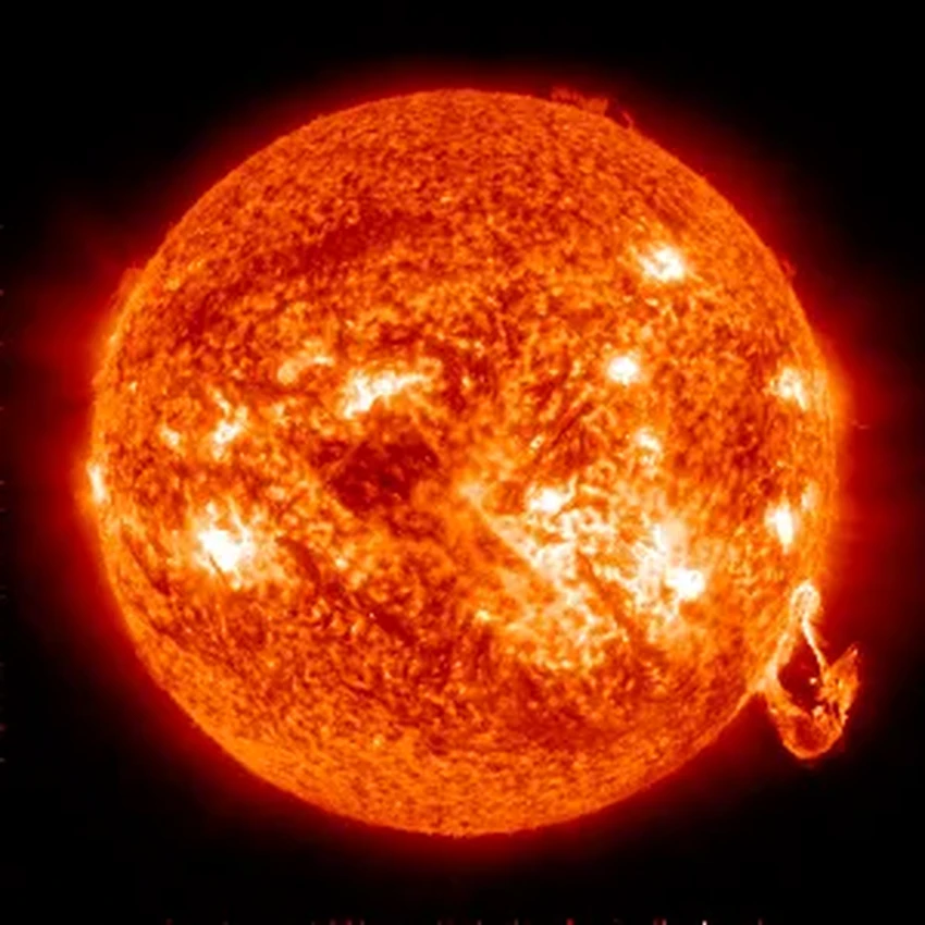 NASA показало, как солнечные бури устроили грандиозное полярное сияние