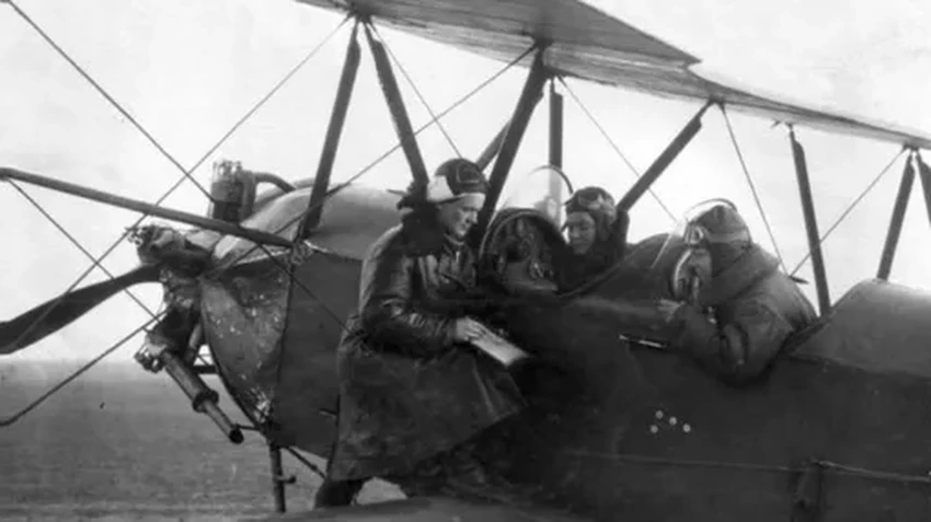 «Ночные ведьмы»: как летчицы на фанерных бипланах стали кошмаром для вермахта