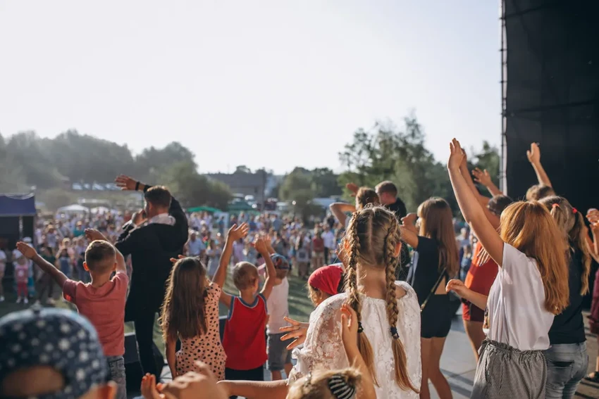 Лето в Москве 2024: главные концерты, фестивали и лекции для вашего досуга