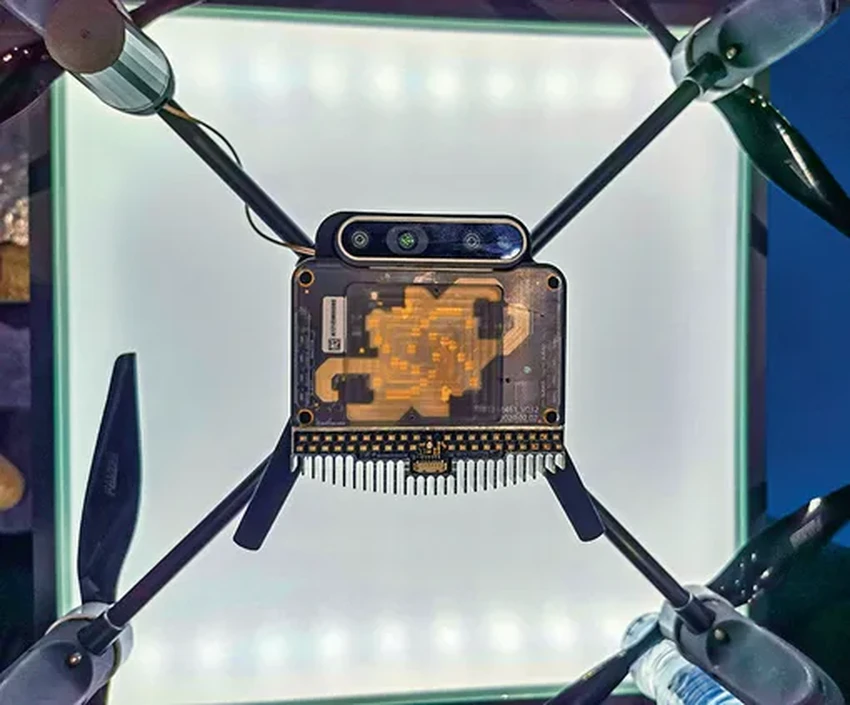 Выставка в Дубае: обзор новейших боевых дронов и барражирующих боеприпасов