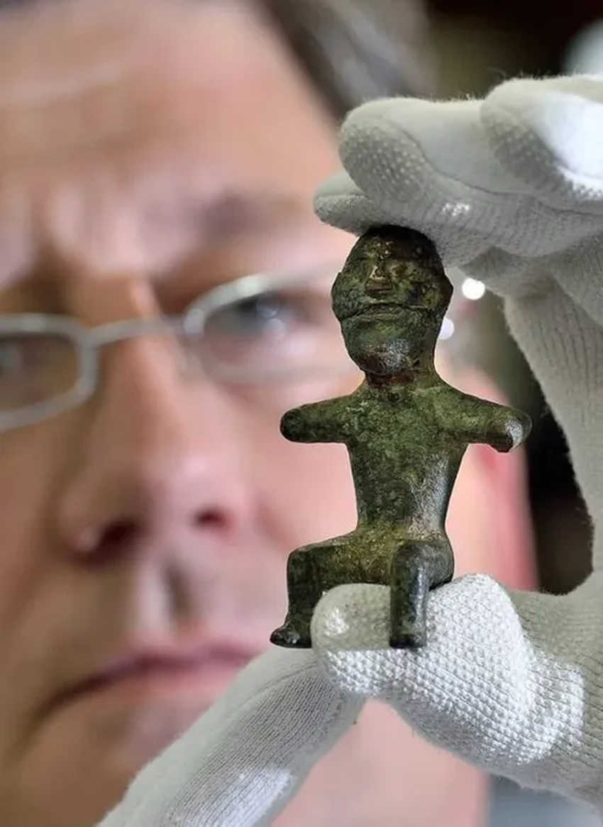 Тайна древней гробницы: шесть женщин и котел с прахом лорда