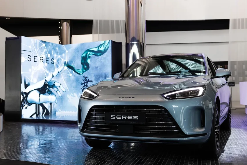 SERES дебютирует в России: гибридные кроссоверы M5 и M7 уже здесь