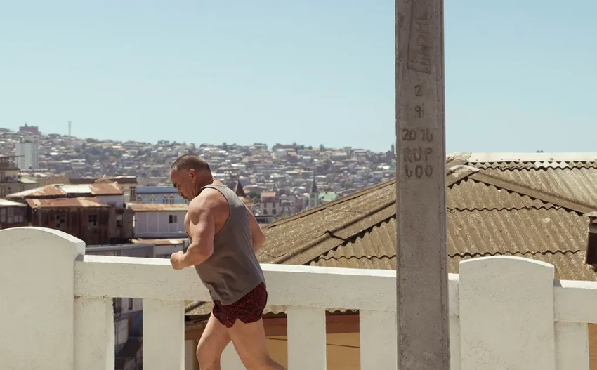 Почему с возрастом вес не уходит? Ученые нашли причину в мозге