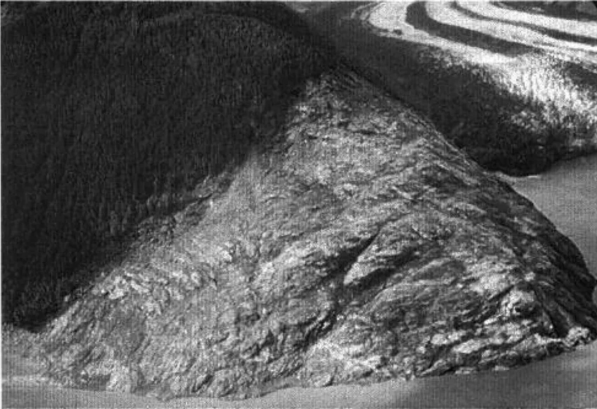 Стена воды в полкилометра: самое высокое цунами в истории