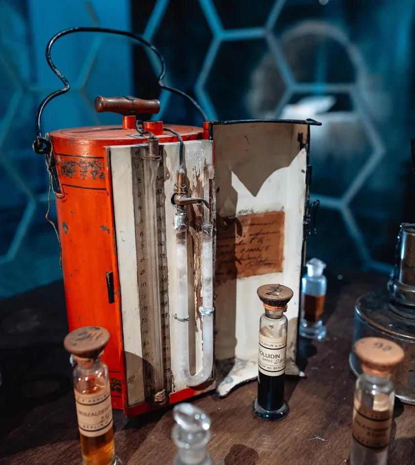 Менделеев-изобретатель: 6 малоизвестных приборов великого ученого