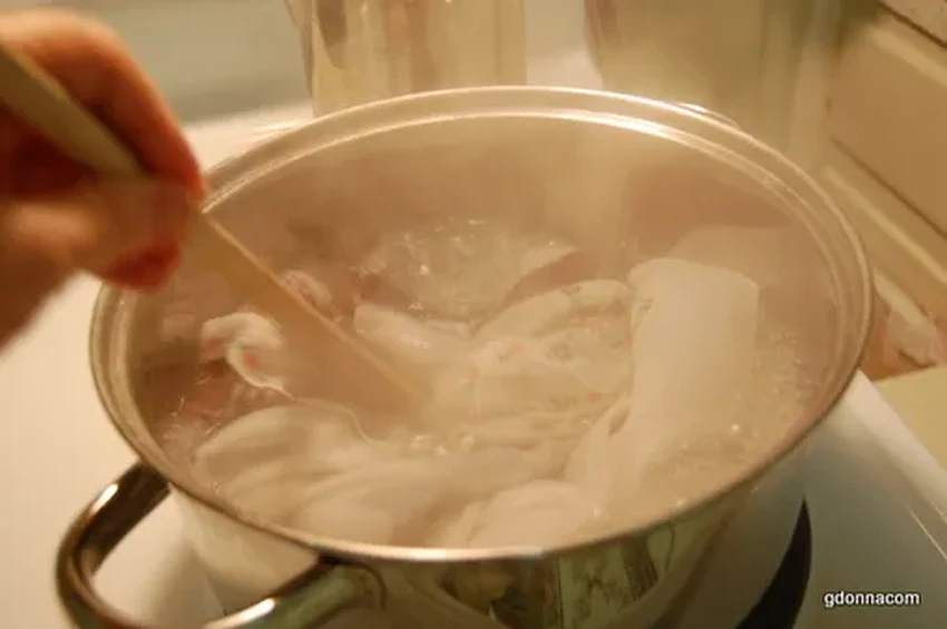 Как отбелить белый бюстгальтер дома: проверенные способы содой и перекисью