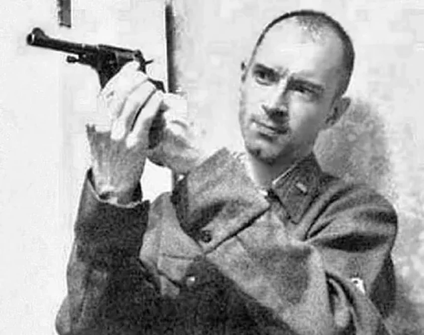 Николай Павленко: фальшивый полковник и его армия-призрак