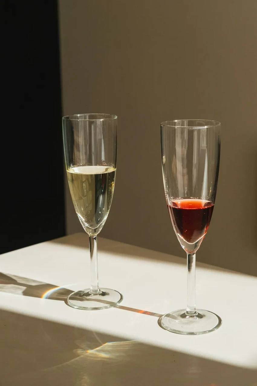 Почему алкоголь перед сном вредит? Исследование о фазах сна