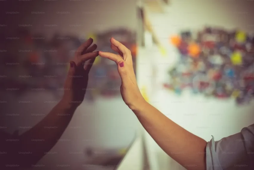 Робот читает шрифт Брайля в два раза быстрее человека: зачем это нужно