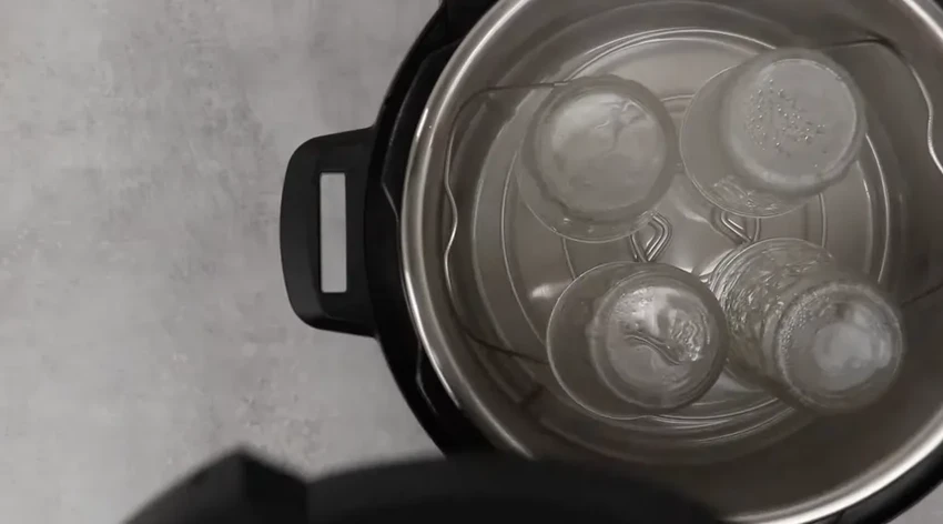 Правильная стерилизация банок: 5 надежных способов для домашних заготовок