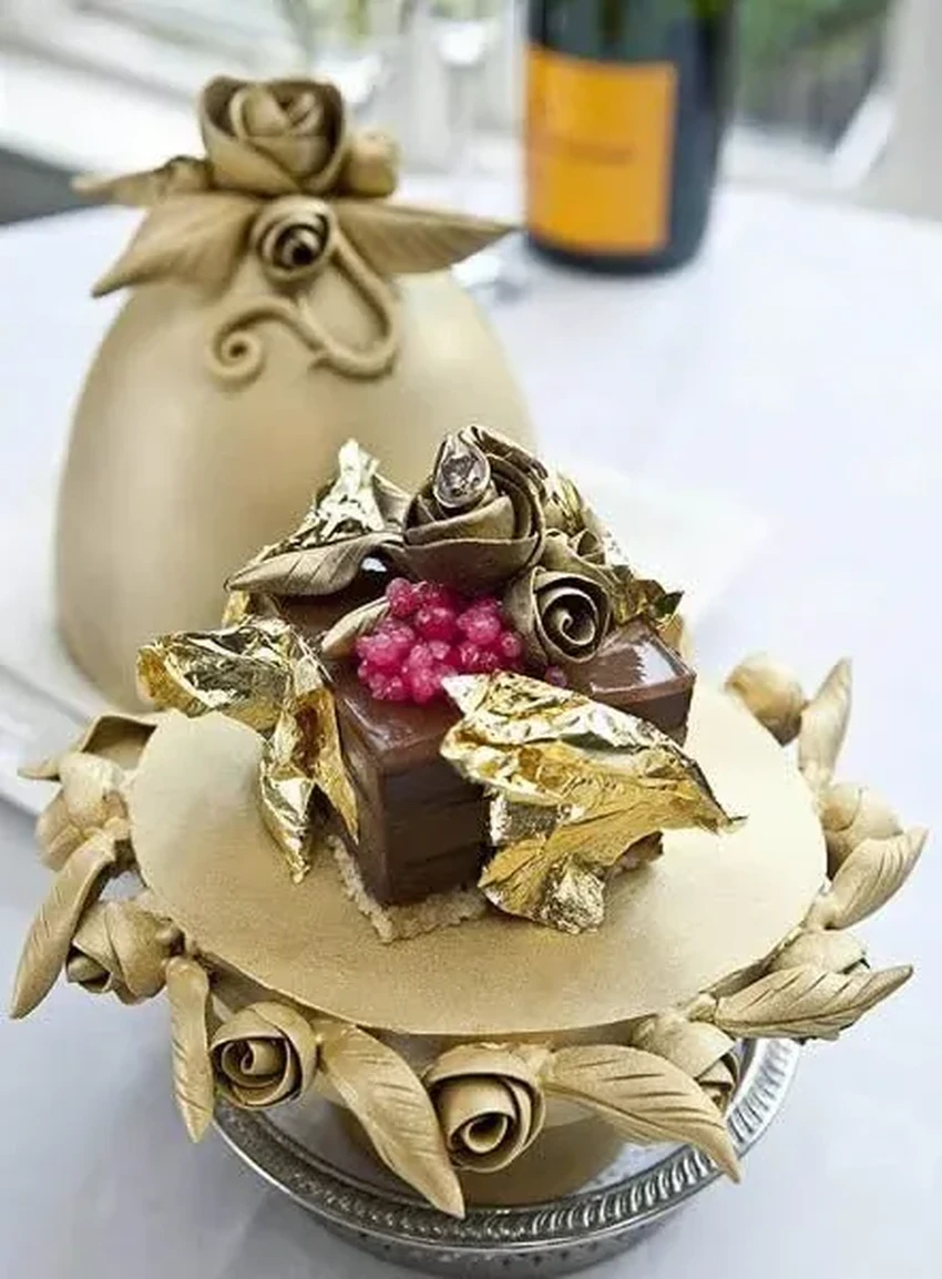 20 самых дорогих предметов в мире: что стоит целое состояние и почему