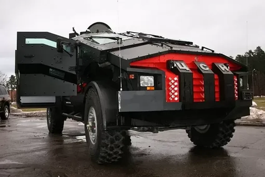 Фалькатус: как работает засекреченный броневик спецназа ФСБ
