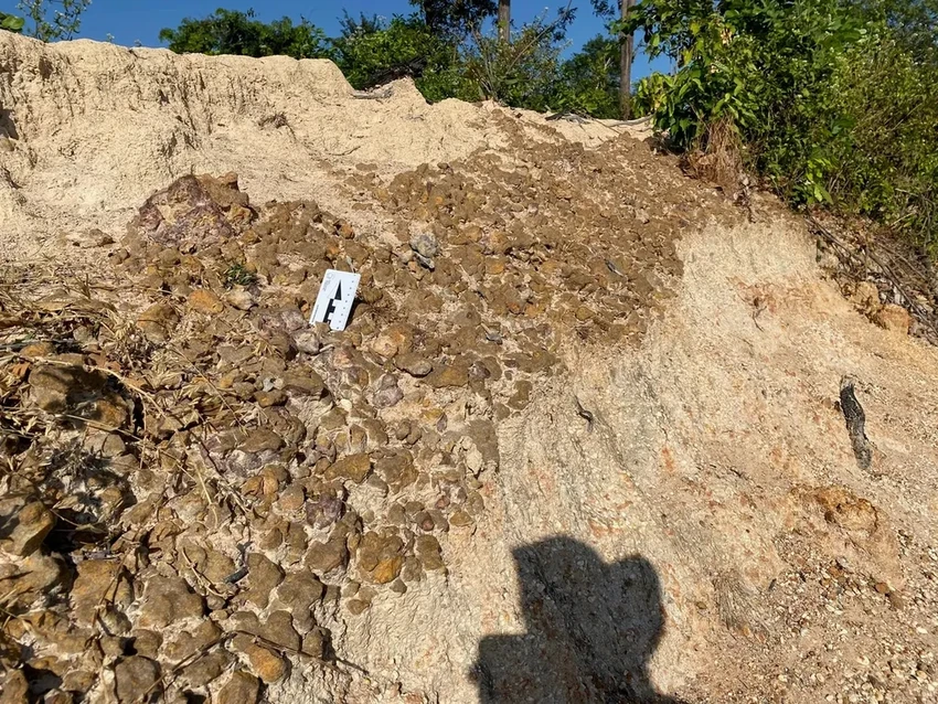 Ученые нашли кратер от последнего гигантского метеорита, упавшего 800 тысяч лет назад