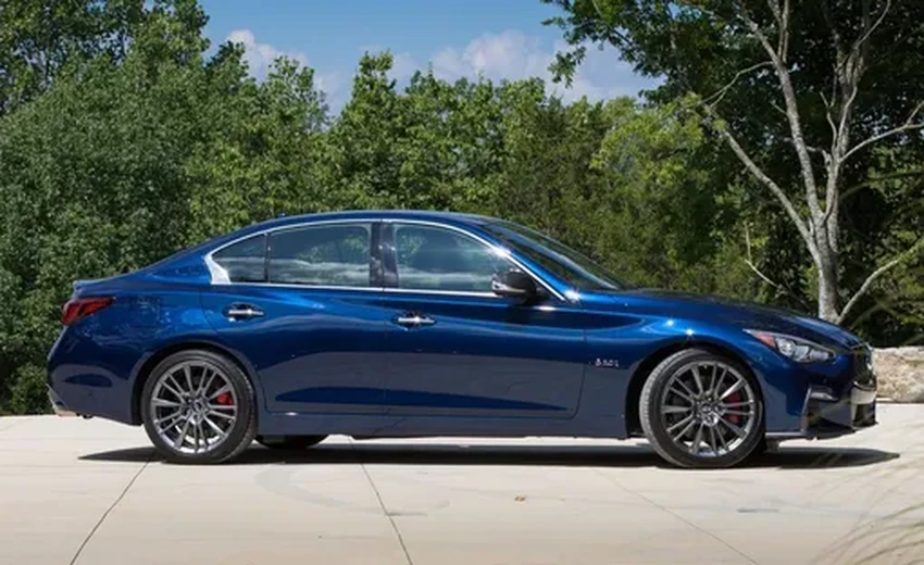 В чем реальная разница между седаном и четырехдверным купе? Объясняем