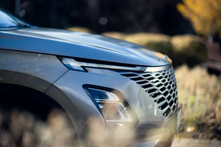 Тест-драйв Omoda C5: стал ли полный привод для модного кроссовера?