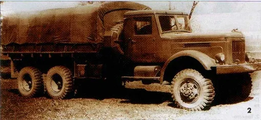 ЯАЗ или КрАЗ? История грузовика с медведем на капоте