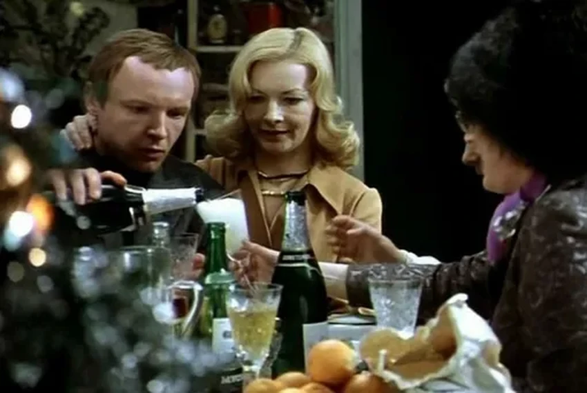 Как создавалось советское шампанское: от забытого рецепта до главного новогоднего напитка