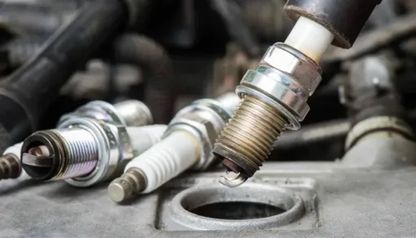 Замена свечей зажигания своими руками: пошаговая инструкция