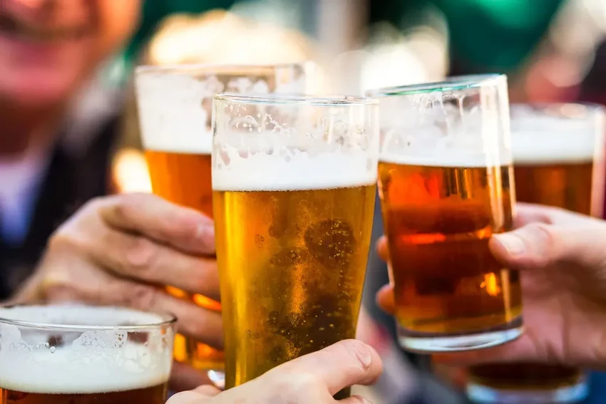 Нулевка вместо алкоголя: как безалкогольные напитки снижают тягу к спиртному