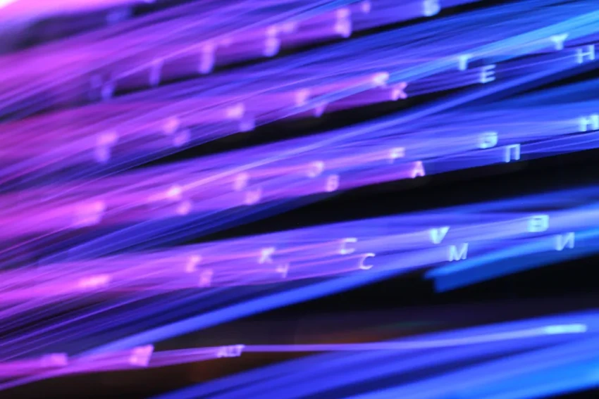 Массовое внедрение ИИ: какие реальные риски видят эксперты для общества?