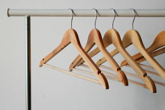 7 неожиданных способов использовать вешалки не по назначению в быту