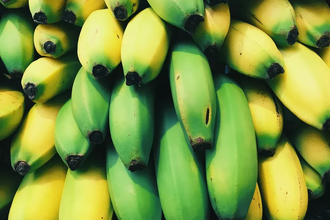 Как быстро дозревают бананы дома: 3 рабочих метода для спелости за день
