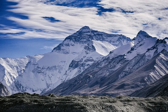 Тайны тибетского ледника: 1700 древних вирусов расскажут о климате Земли