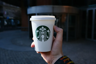 Кофе навынос: скрытая кофеиновая бомба в вашем стаканчике