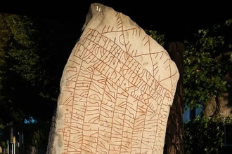 Тайна рунического камня викингов: пророчество о климатической катастрофе