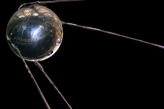 Первый спутник СССР и США: как сложились два разных пути в космос