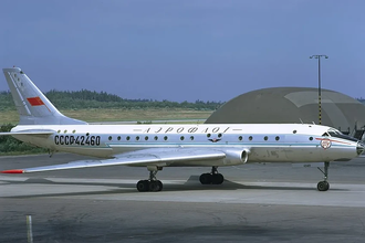 Первый реактивный пассажирский самолет: история Ту-104 и Comet