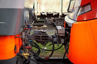 Правда ли, что вагоны сцепляются магнитами? Разбираем популярный железнодорожный миф