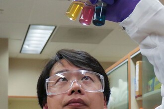 Ученые создали наноматериалы для домашних тестов на рак