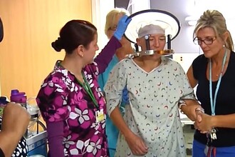 Лечение болезни Паркинсона без операции: новая ультразвуковая терапия