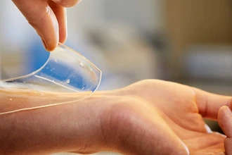 Умные повязки против инфекций: как гидрогель с плазмой лечит хронические раны