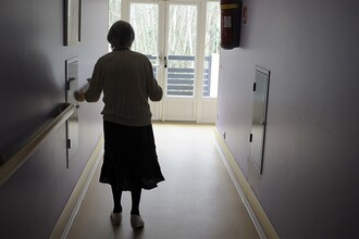 Генная терапия против Альцгеймера: как APOE2 может нейтрализовать опасный ген