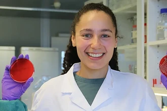 Как светофоры в клетке помогут создать супер-антибиотики