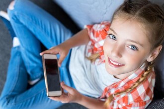 Первый смартфон ребёнка: 6 полезных и безопасных приложений