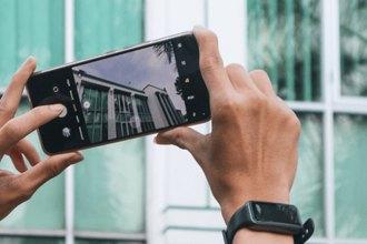 Какие китайские смартфоны лидируют в продажах в России: рейтинг 2024 года