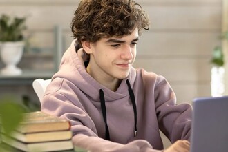 Как правильно выбрать ноутбук для учёбы: важные характеристики и советы по покупке