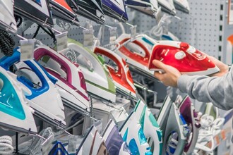 Как выбрать утюг или отпариватель: полный гид по выбору техники