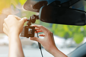 Как правильно установить видеорегистратор в машину и настроить его